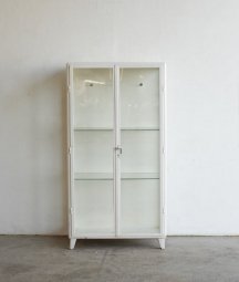glass cabinet[AY]