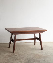 dining table / Rene’ Gabriel [DY]