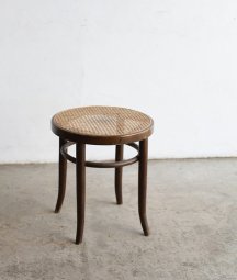 bent wood stool[AY]