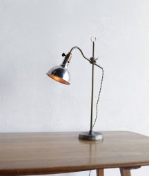 desk lamp[AY]