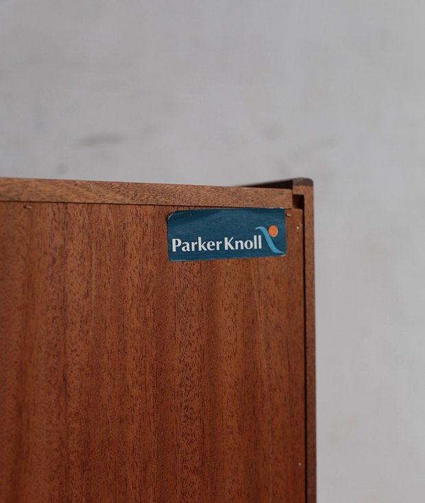 cabinet / Parker Knoll[LY]