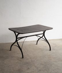 metal table[AY]