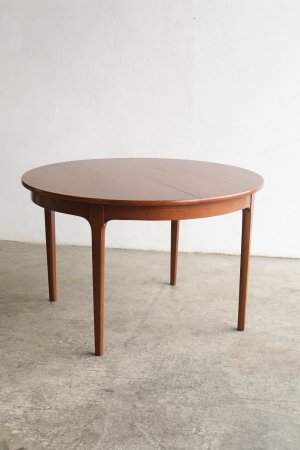 extension table / Nathan
