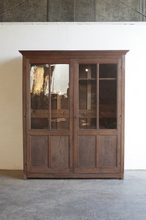 glass cabinet [AY]