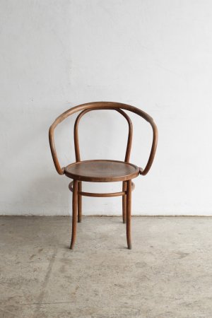 Bent wood chair / Baumann