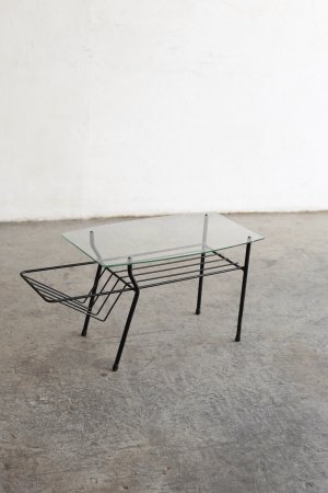 Glass top table[AY]