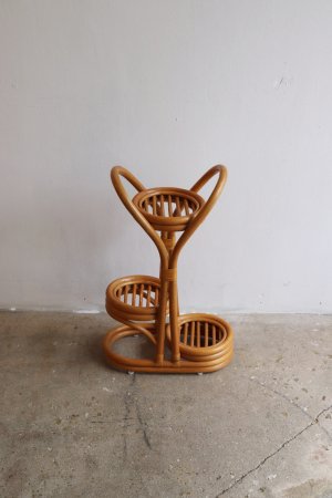 Rattan stand[AY]