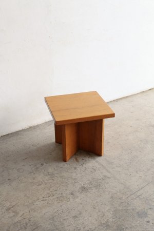 Side table[DY]