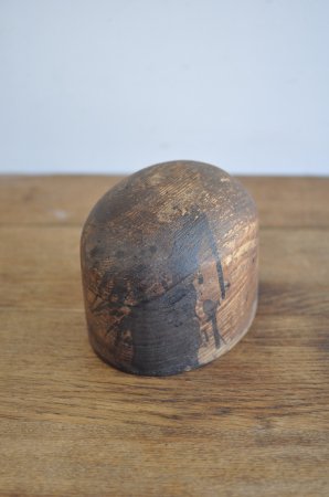 wood hat mold [AY]