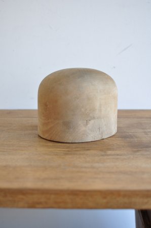 wood hat mold [AY]