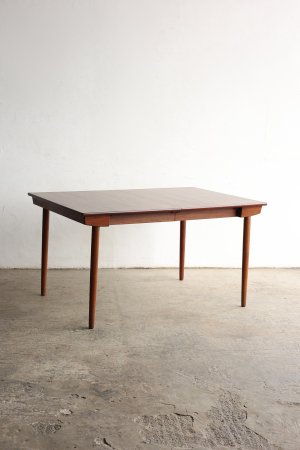 Extension table / Hans Olsen[Y]