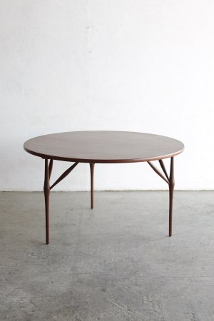 Tripod dining table[DY]