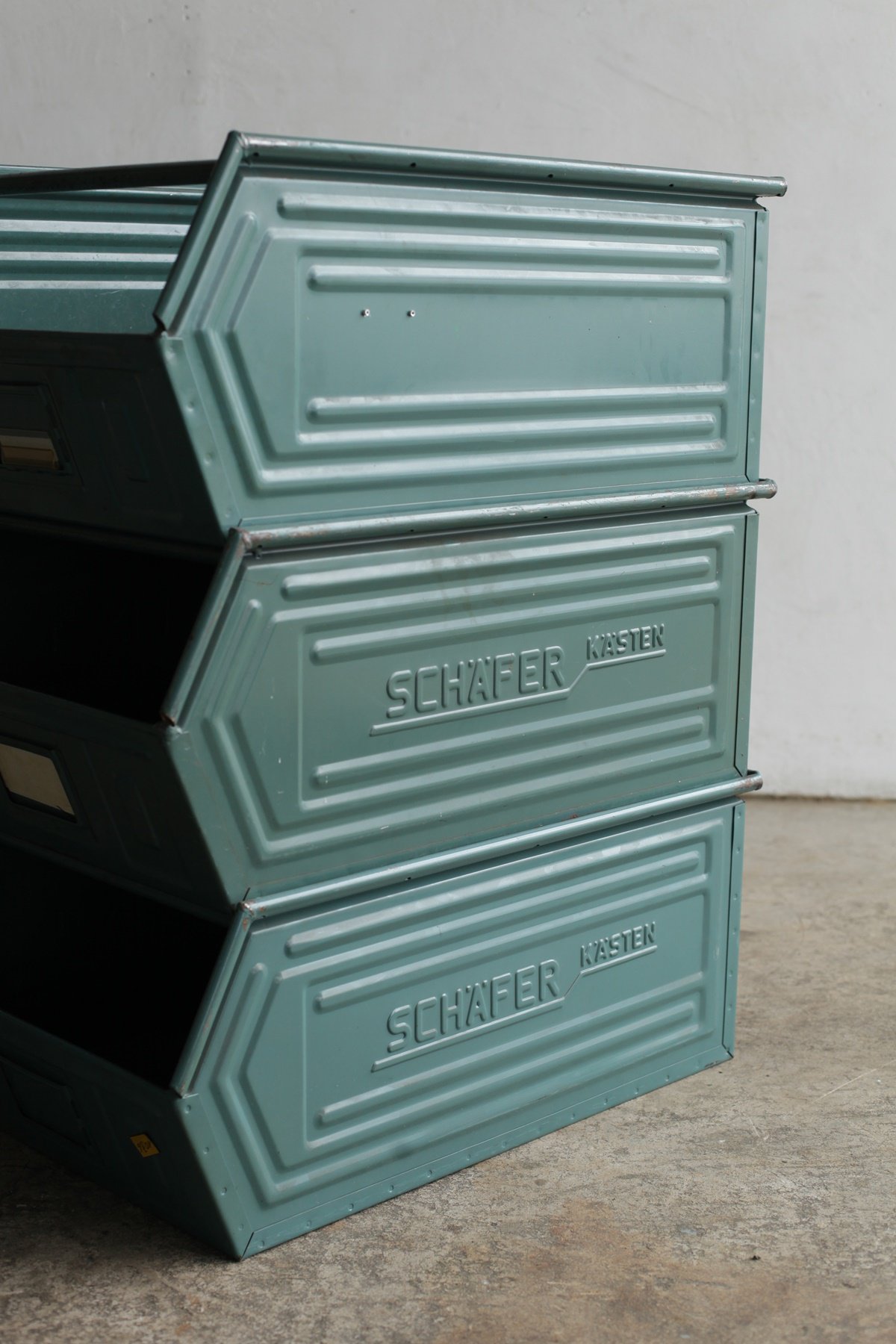 Stacking box / Schafer - Antiques & Repair eel