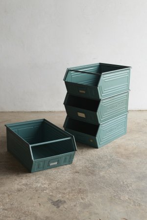  Stacking box / Schafer