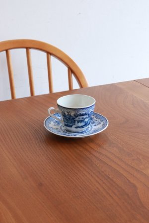 cup & saucer   [DY]