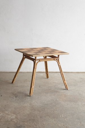 Rattan table[AY]