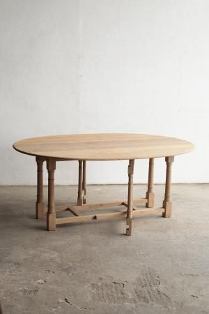 Solid oak gate leg table