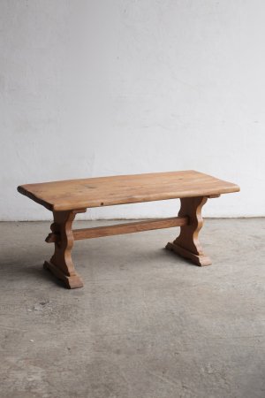 Solid oak coffee table[LY]