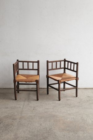 Corner bobbin chair[AY]