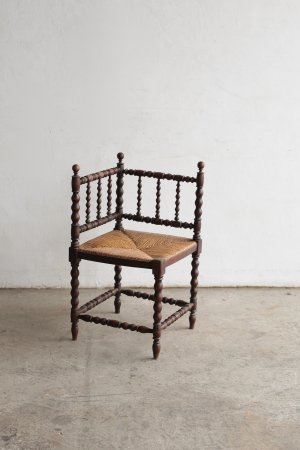 Corner bobbin chair[LY]