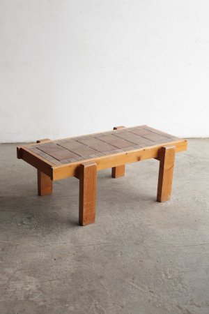 Tile top table[DY]