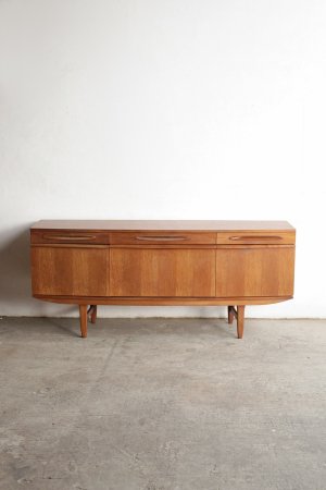 Sideboard / Elliotts of newbury