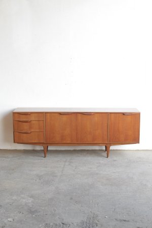 Sideboard / McINTOSH