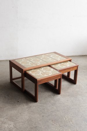 Tile top nest table[LY]