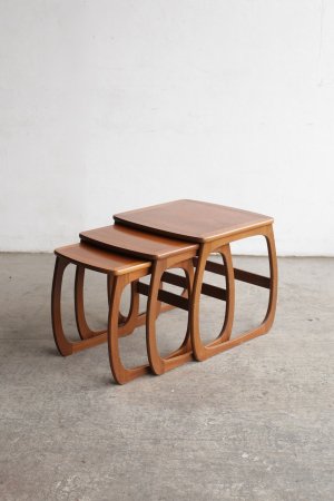 Nest table / Nathan[LY]