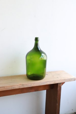 Glass bottle