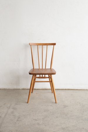 <img class='new_mark_img1' src='https://img.shop-pro.jp/img/new/icons23.gif' style='border:none;display:inline;margin:0px;padding:0px;width:auto;' />ERCOL stickback chair / low