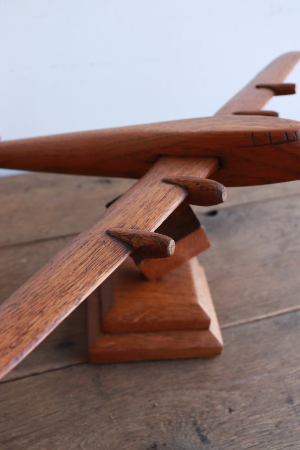 wood airplane object [AY]