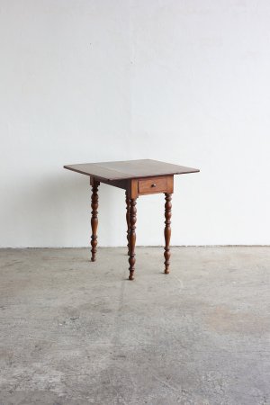 Drop leaf table[LY]