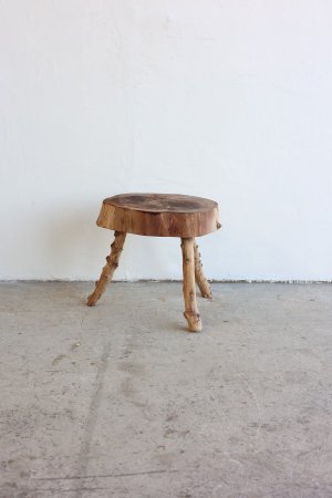 Primitive stool[LY]
