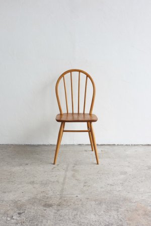 <img class='new_mark_img1' src='https://img.shop-pro.jp/img/new/icons23.gif' style='border:none;display:inline;margin:0px;padding:0px;width:auto;' />ERCOL 4back chair
