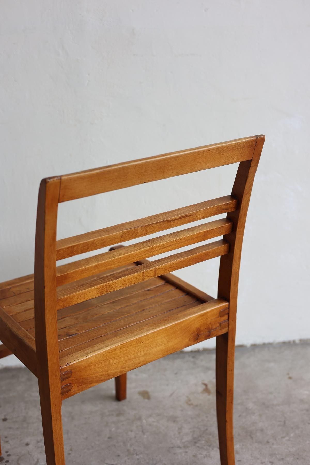 Chair / Rene Gabriel [LY] - Antiques & Repair eel