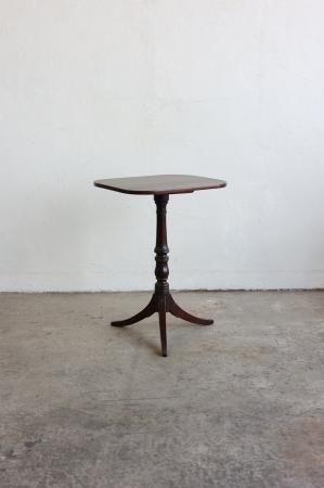 Side Table サイドテーブル - Antiques & Repair eel
