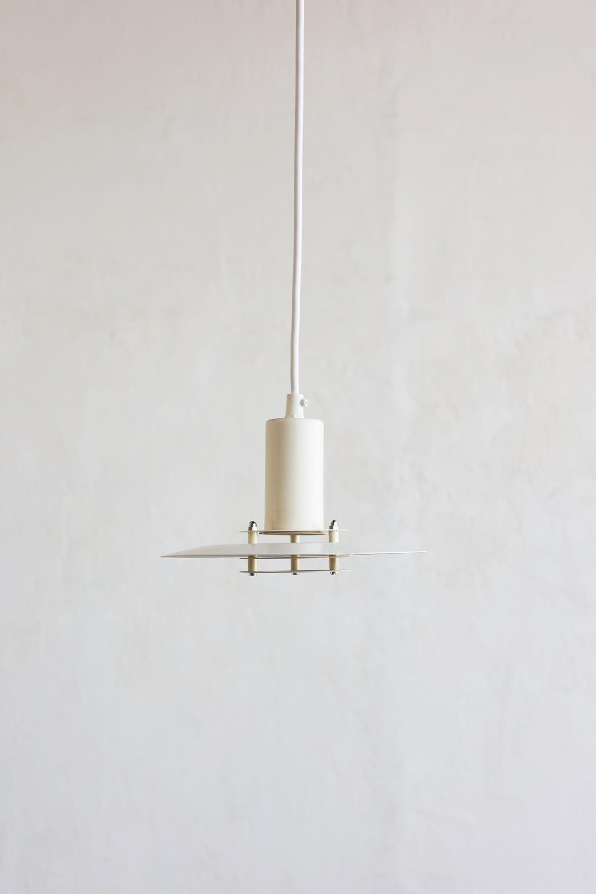 Type 4020” pendant lamp / LYFA[LY] - Antiques & Repair eel