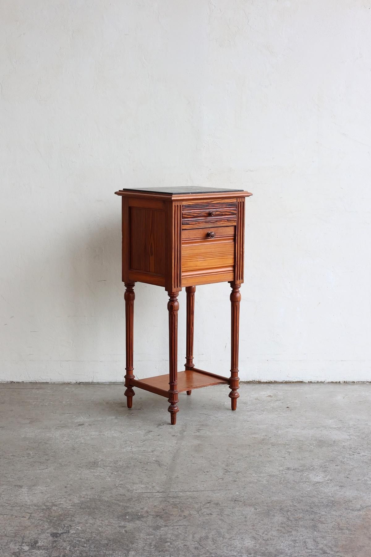 Side table[LY] - Antiques & Repair eel