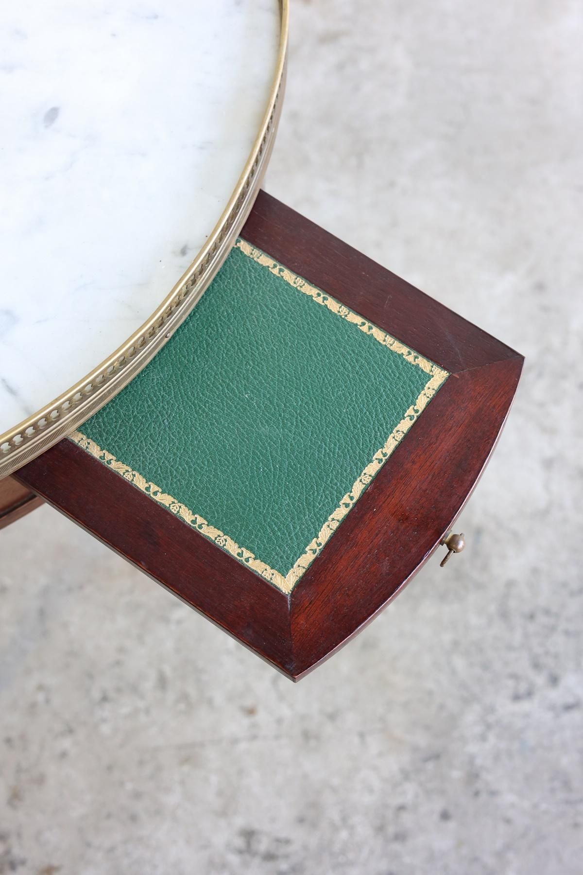 【福岡市限定】【展示品・未使用品】サイドテーブル kagu-cocoro_tm-up-lazy-tall-gy