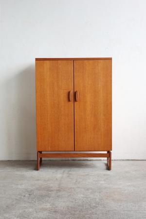 Cabinet キャビネット - Antiques & Repair eel