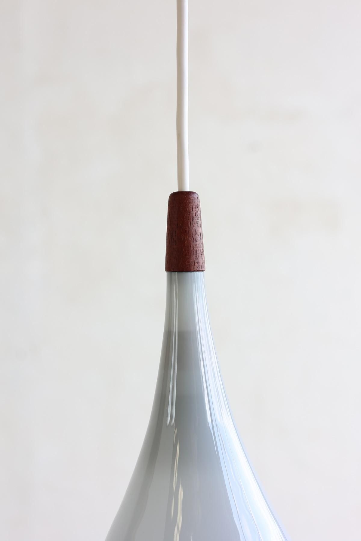 teardrop”/ Holmegaard for Louis Poulsen - Antiques & Repair eel