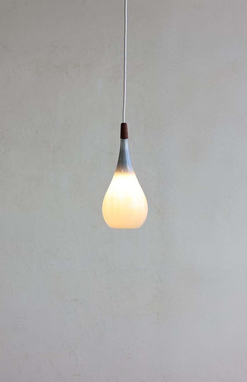 teardrop”/ Holmegaard for Louis Poulsen - Antiques & Repair eel