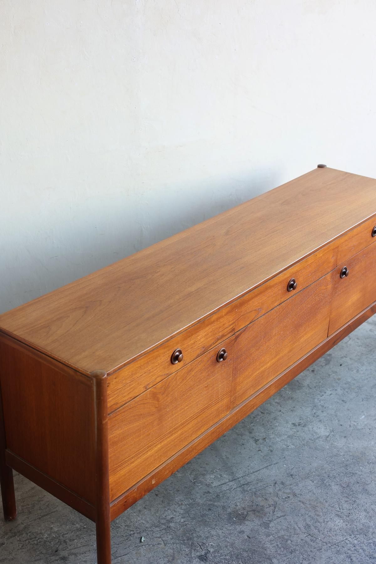 サイドボード | Uniflex - Antiques & Repair eel