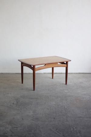 Side Table サイドテーブル - Antiques & Repair eel