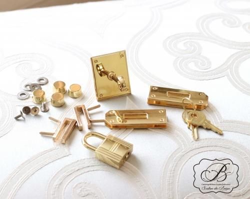 プレミアム品質⭐︎新品キューブバッグ　茶ゴールド×シルバー金具MM22 2段重ね ひねり両面金具セット シルバー/ゴールド - カルトナージュ