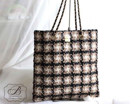 <img class='new_mark_img1' src='https://img.shop-pro.jp/img/new/icons14.gif' style='border:none;display:inline;margin:0px;padding:0px;width:auto;' />☆Tweed Chain Bag☆Beige×Black×Ivory