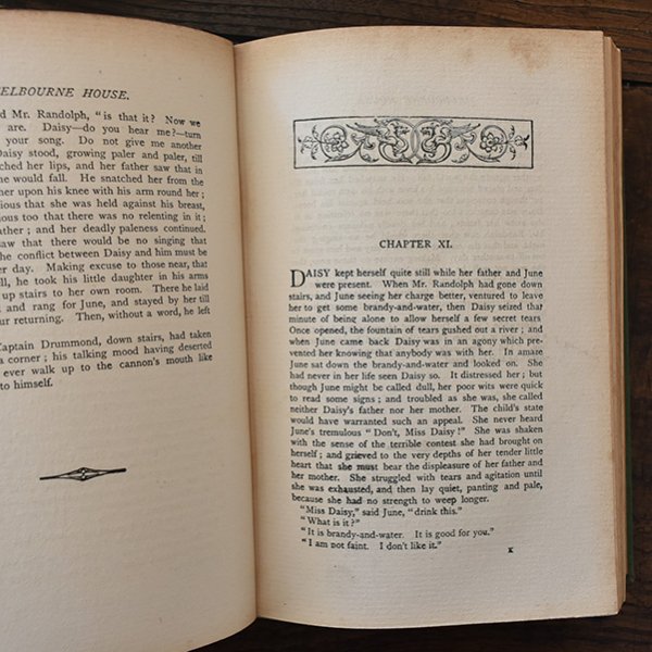 イギリス アンティークブック 古い洋書(グリーン系) 3冊セット 