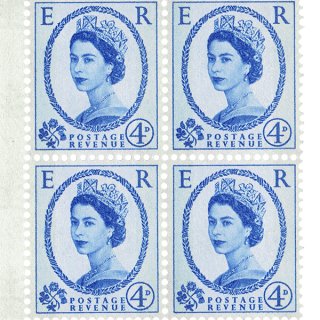 英国のエリザベス2世（エリザベス女王）イギリス 未使用 田形 古い切手 ブルー系