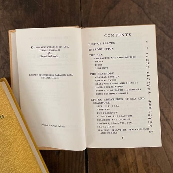 イギリス ヴィンテージ The Observer's Books 「SEA AND